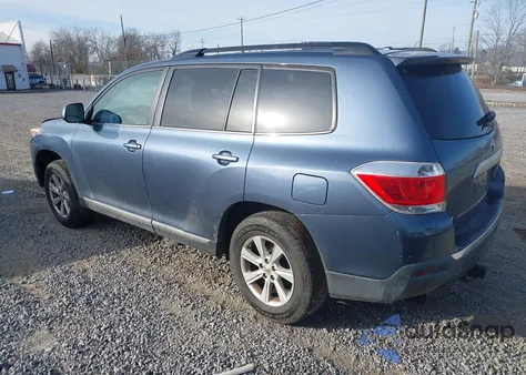 2011 Toyota Highlander Base V6 from USA, damaged, VIN 5TDBK3EH8BS049269